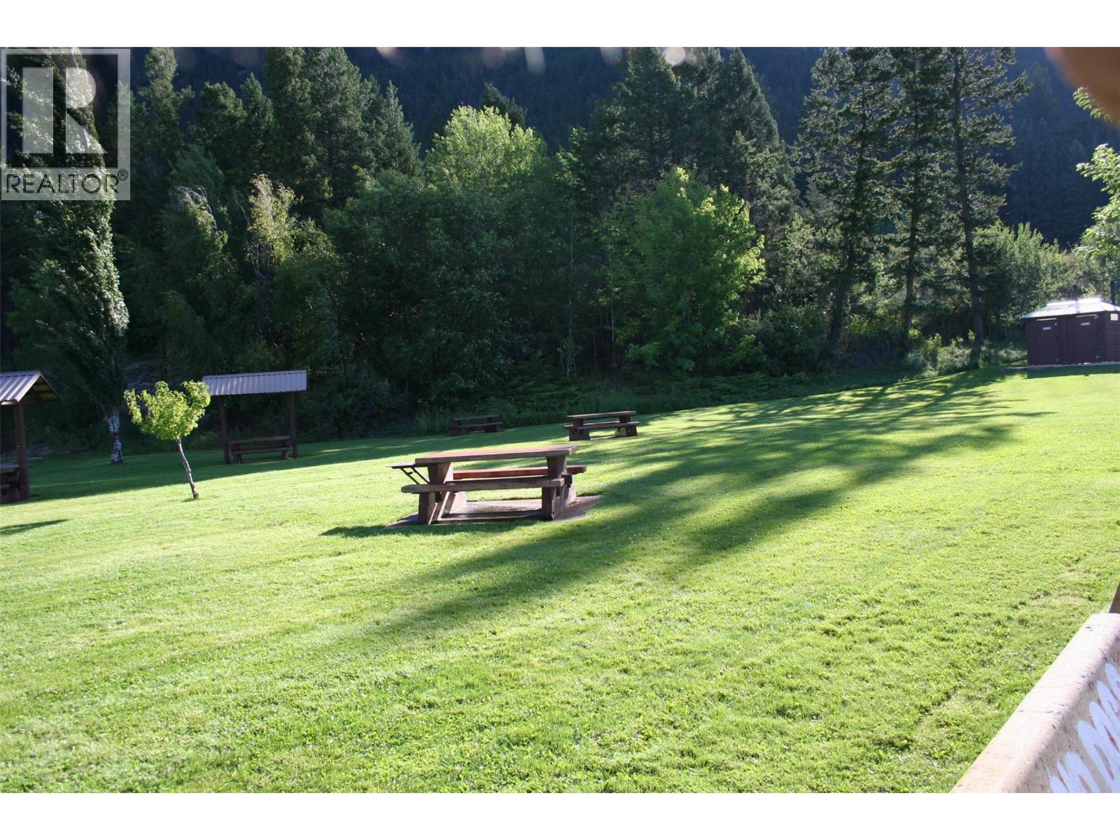 8380 Richardson Crescent, Canal Flats, British Columbia  V0B 1B0 - Photo 39 - 10362810