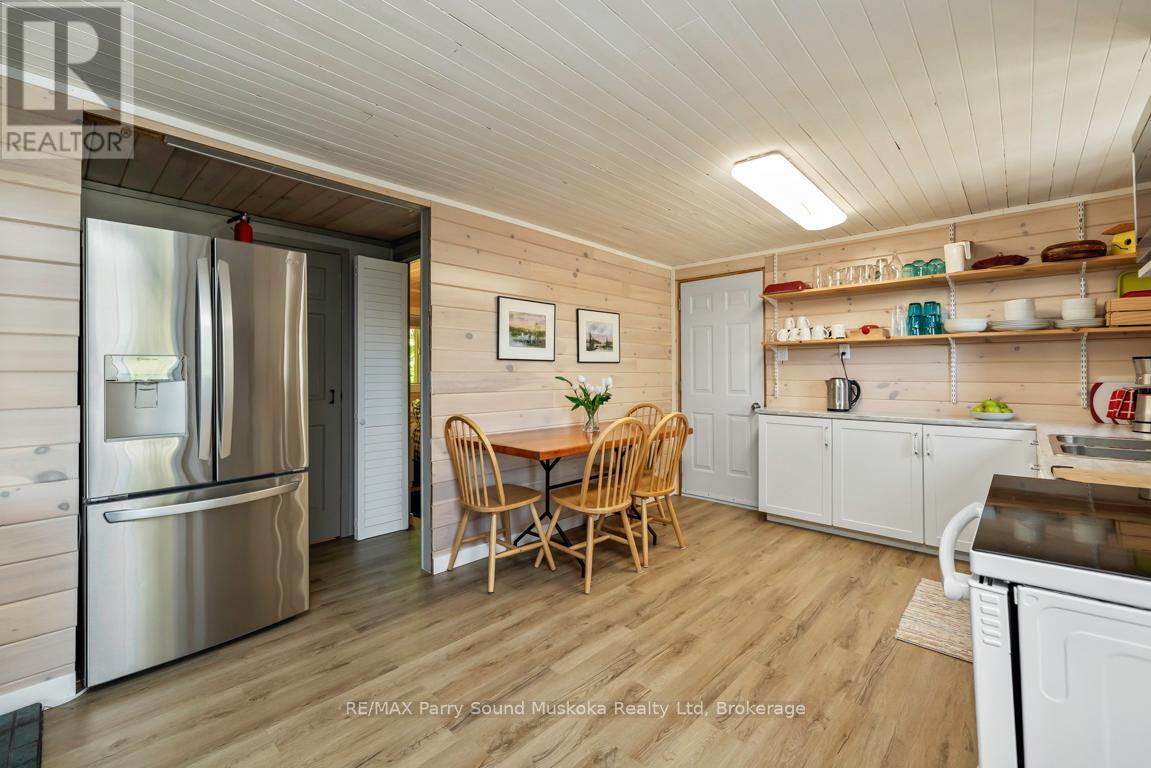 78 Captain Estates Road, Whitestone, Ontario  P0A 1G0 - Photo 22 - X12412178