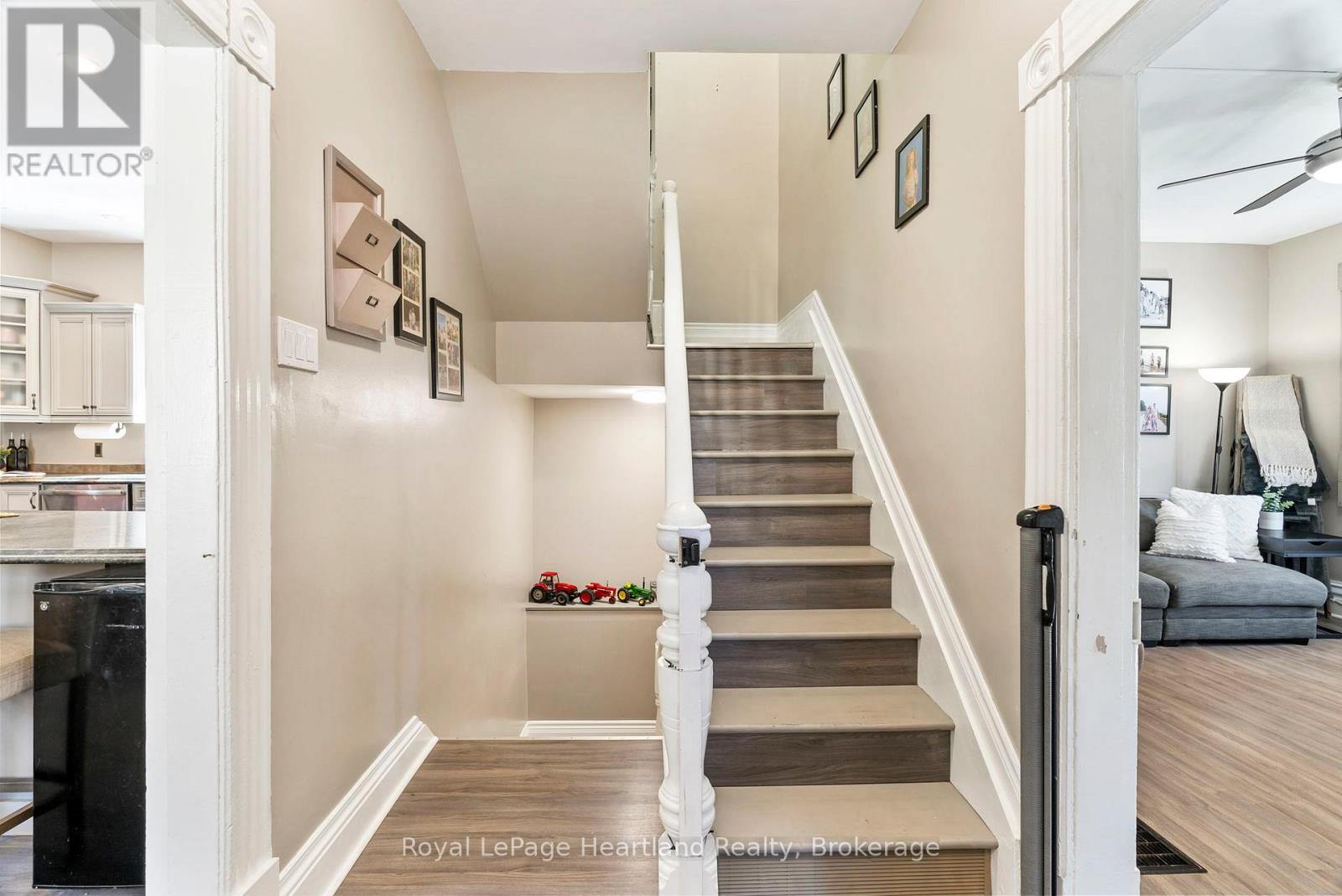 555 Raglan Street, Minto, Ontario  N0G 2P0 - Photo 19 - X12412249
