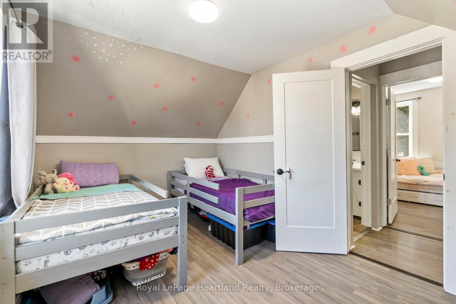 555 Raglan Street, Minto, Ontario  N0G 2P0 - Photo 23 - X12412249
