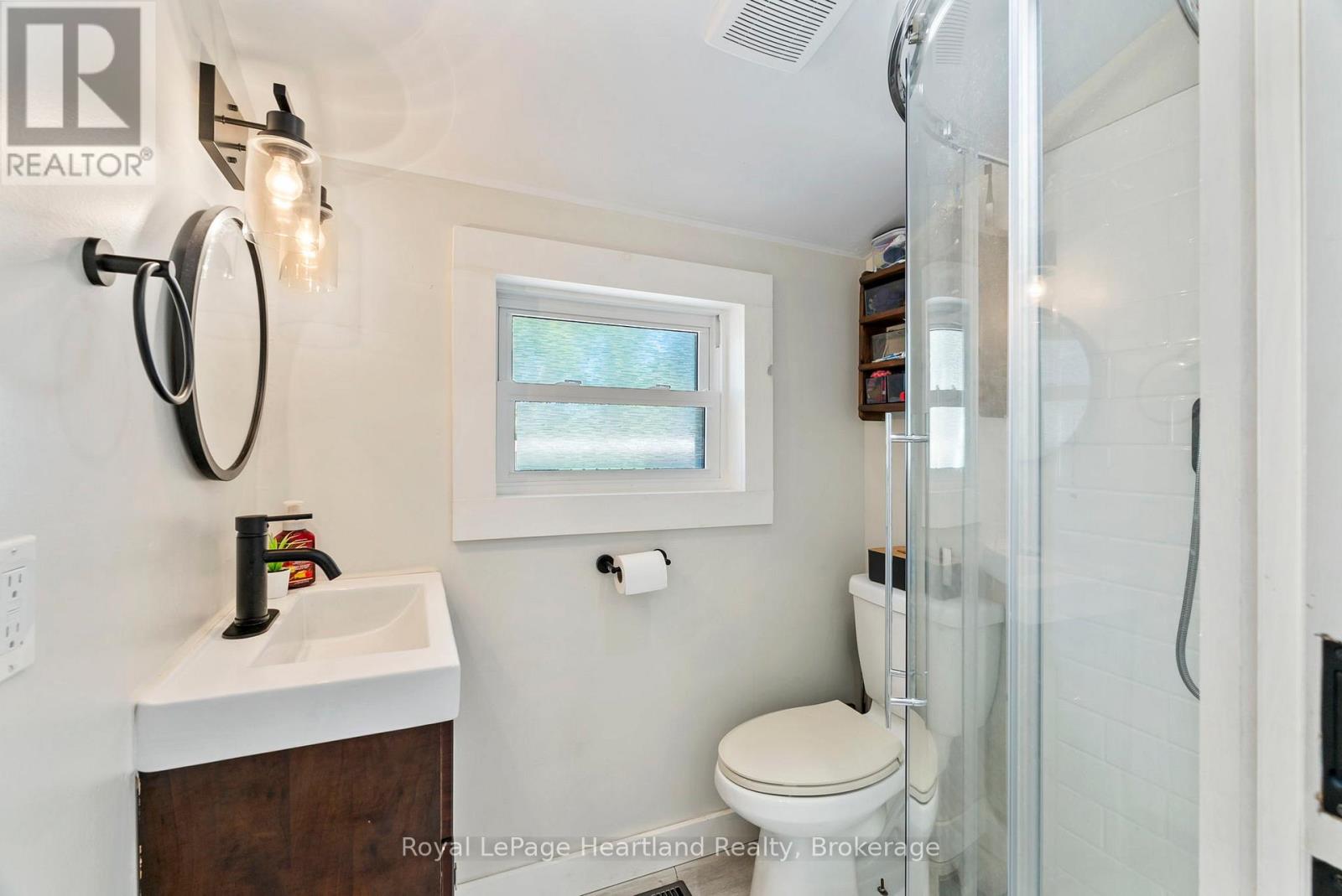 555 Raglan Street, Minto, Ontario  N0G 2P0 - Photo 30 - X12412249