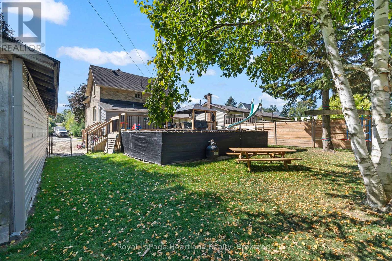 555 Raglan Street, Minto, Ontario  N0G 2P0 - Photo 36 - X12412249