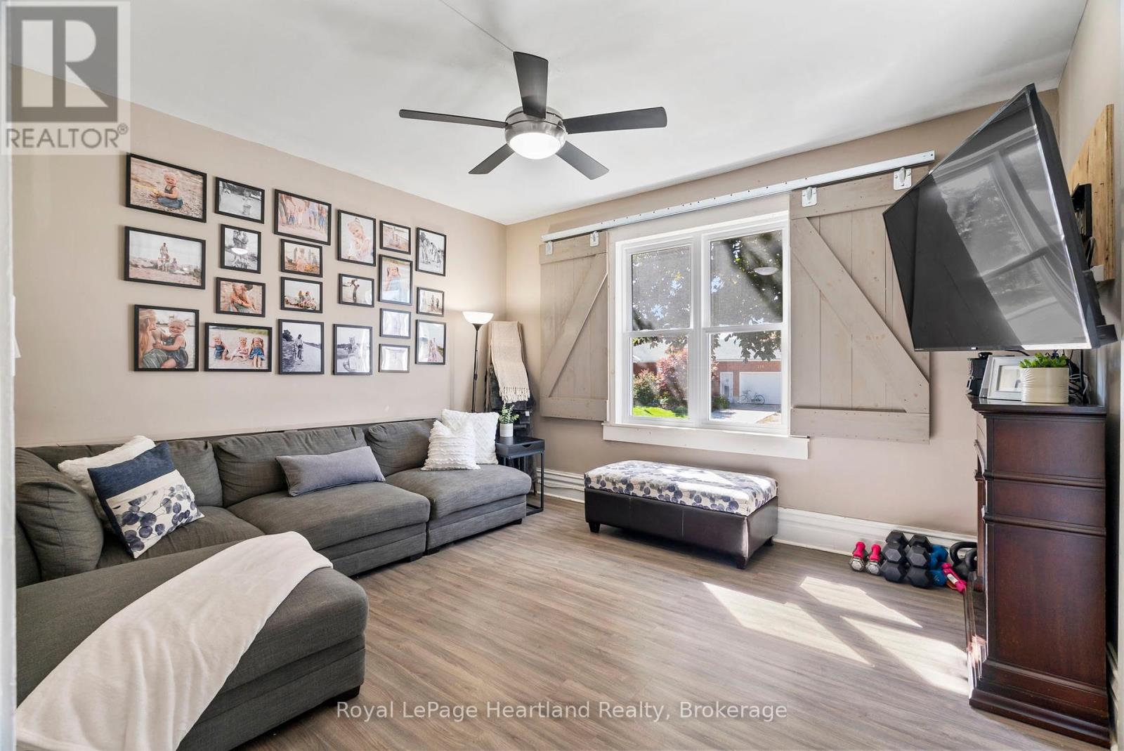 555 Raglan Street, Minto, Ontario  N0G 2P0 - Photo 9 - X12412249