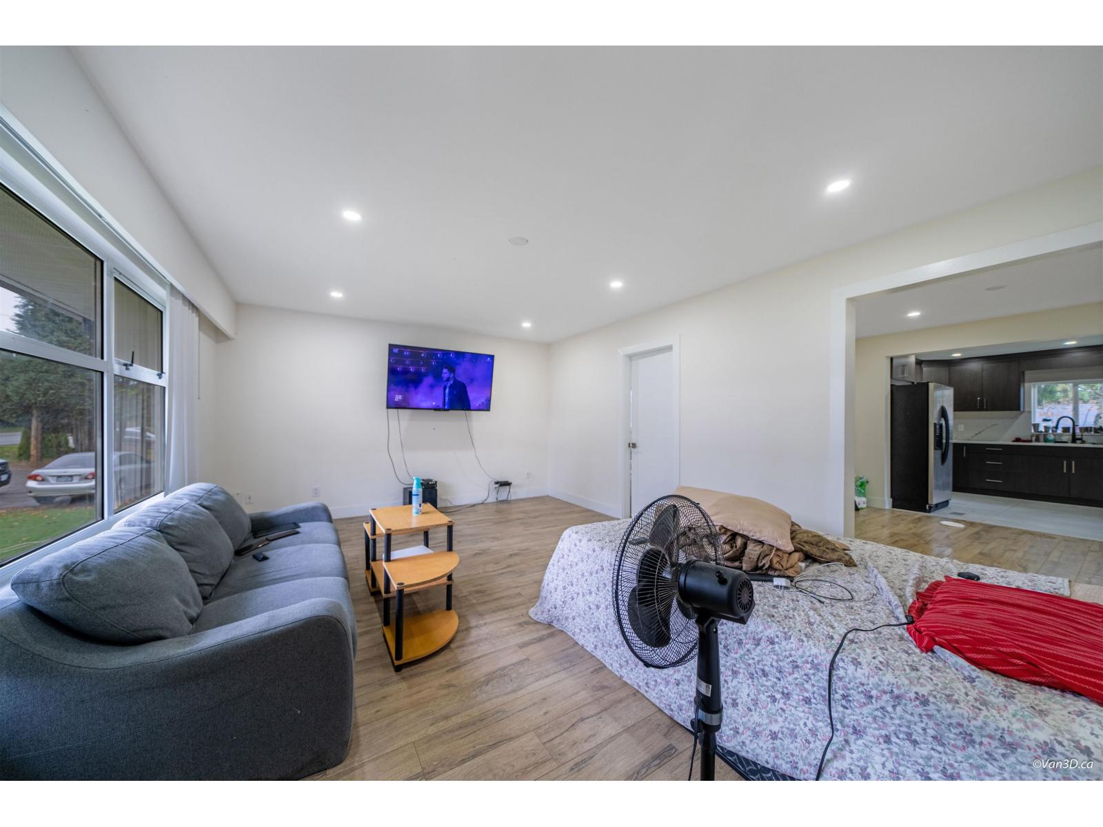 12965 98 Avenue, Surrey, British Columbia  V3T 1B3 - Photo 3 - R3049225