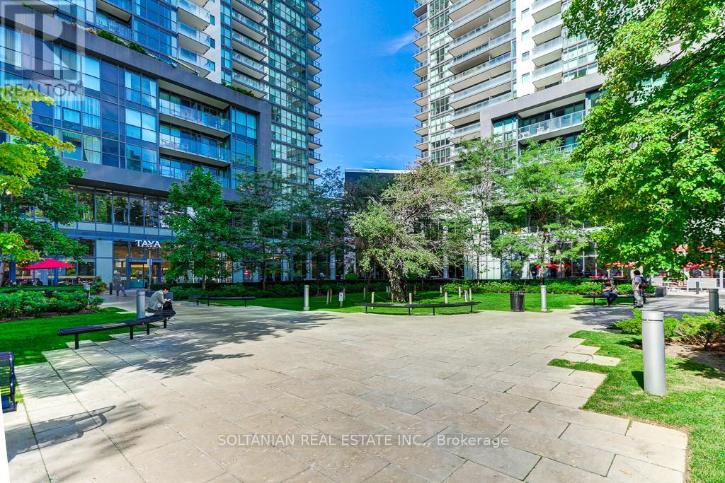 116 - 5162 Yonge Street, Toronto, Ontario  M2N 0E9 - Photo 2 - C12341634