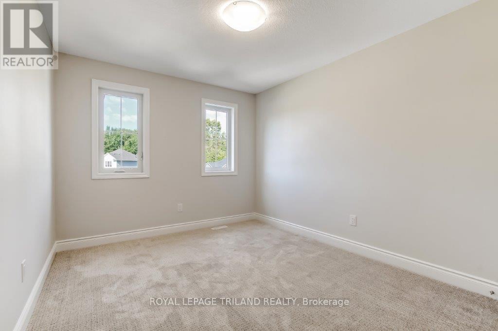 Lot 7 Macleod Court, West Elgin, Ontario  N0L 2P0 - Photo 25 - X12412296