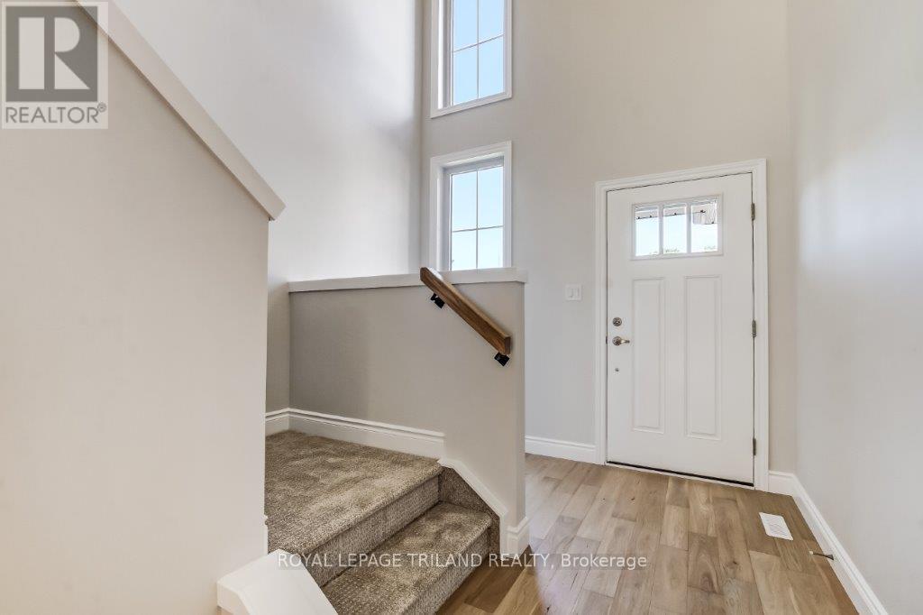 Lot 7 Macleod Court, West Elgin, Ontario  N0L 2P0 - Photo 4 - X12412296