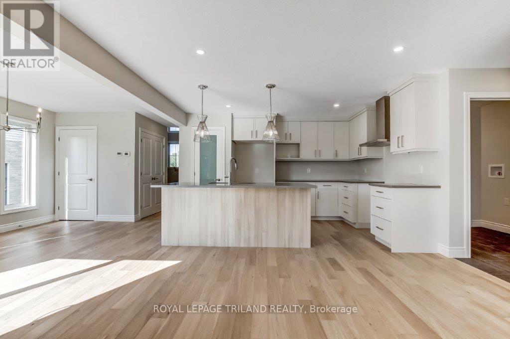 Lot 7 Macleod Court, West Elgin, Ontario  N0L 2P0 - Photo 8 - X12412296