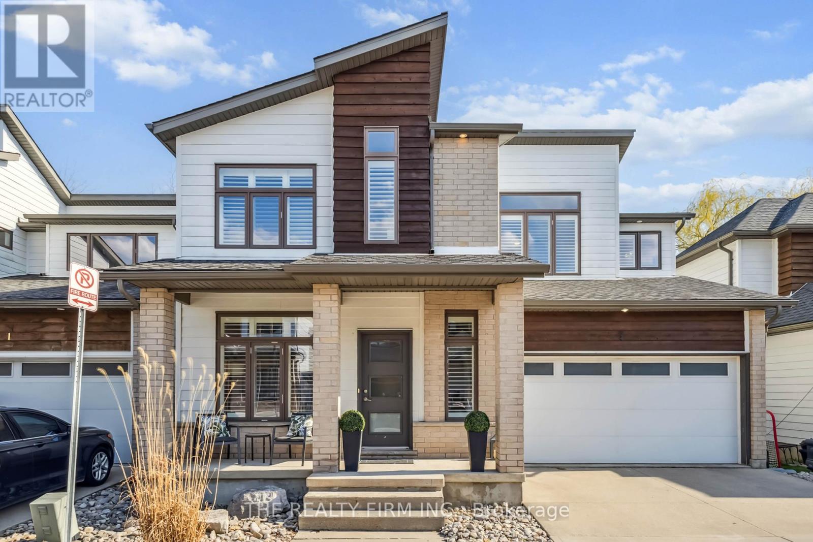 3 - 727 Apricot Drive, London South, Ontario  N6K 5A7 - Photo 1 - X12412344