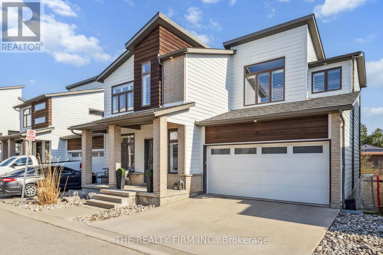 3 - 727 Apricot Drive, London South, Ontario  N6K 5A7 - Photo 2 - X12412344
