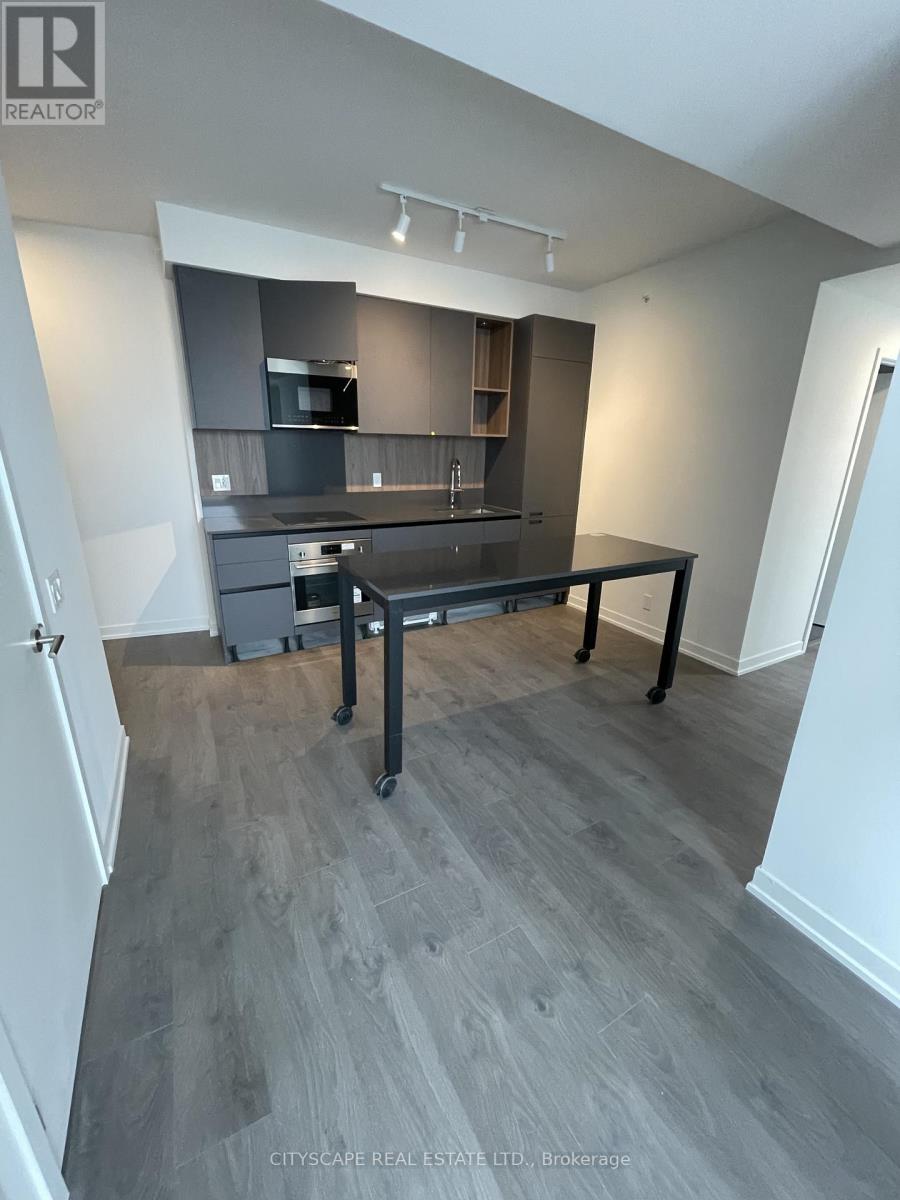 2604 - 39 Mary Street, Barrie, Ontario  L4N 1S9 - Photo 4 - S12412053