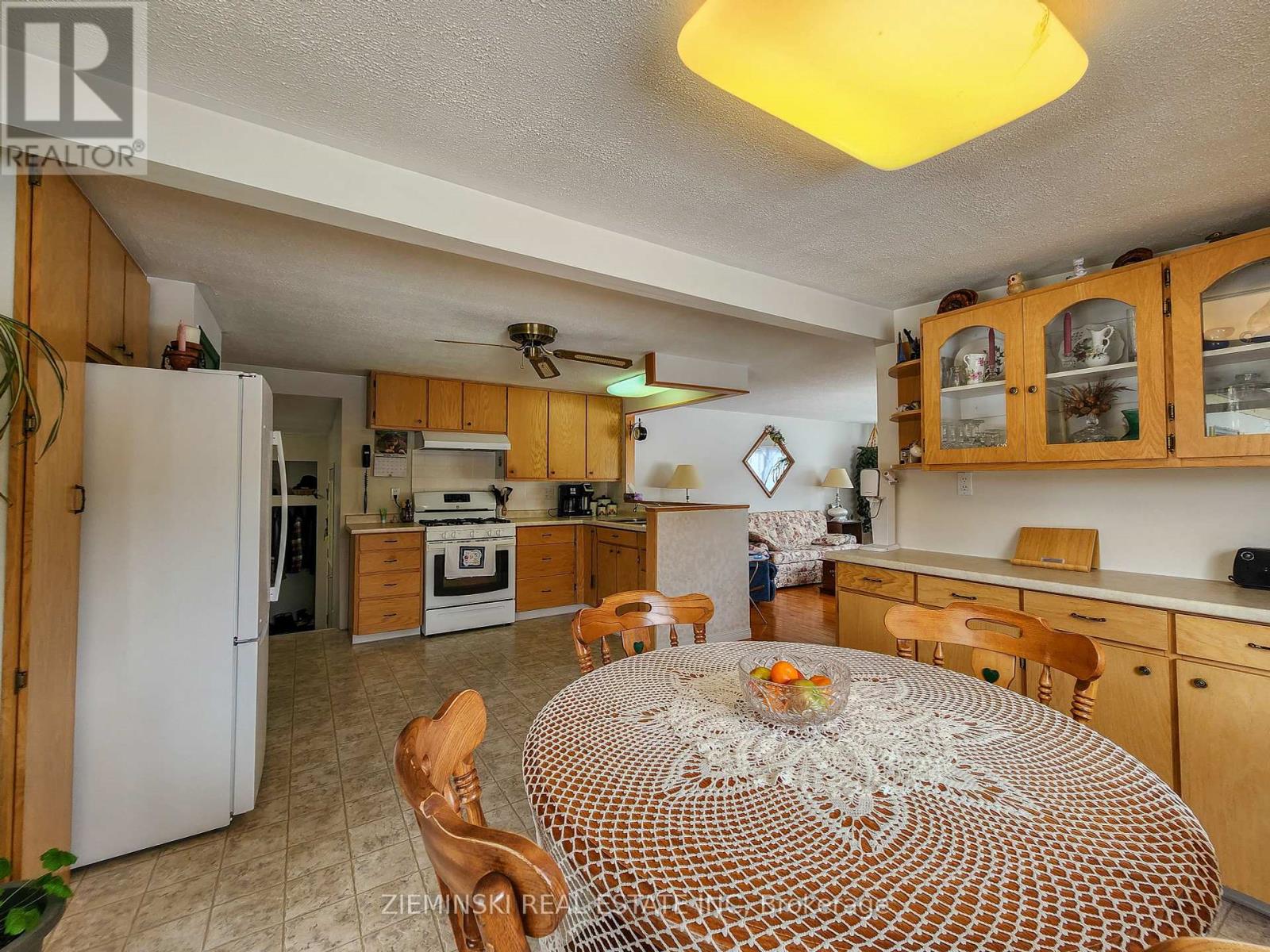 9-8885 11 Highway, Iroquois Falls, Ontario  P0K 1G0 - Photo 10 - T12412291