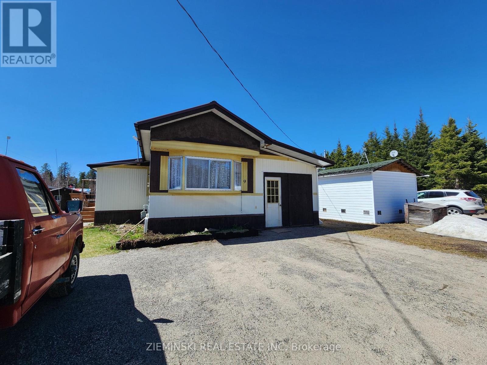 9-8885 11 Highway, Iroquois Falls, Ontario  P0K 1G0 - Photo 27 - T12412291