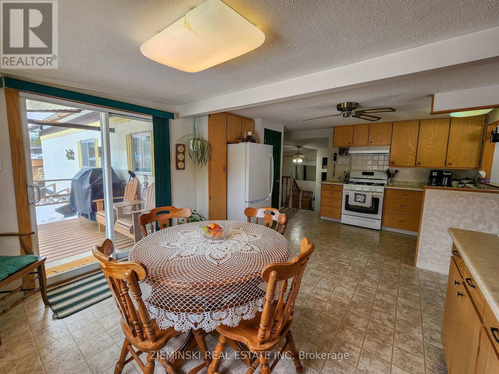 9-8885 11 Highway, Iroquois Falls, Ontario  P0K 1G0 - Photo 6 - T12412291