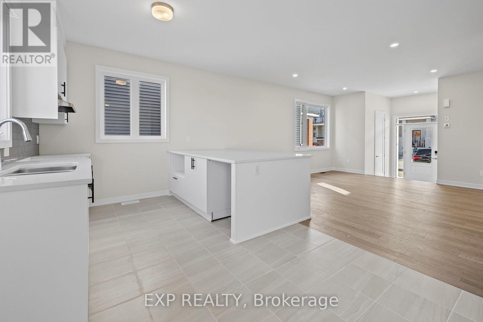 126 Beebalm Crescent, Ottawa, Ontario  K2J 7G6 - Photo 20 - X12412238