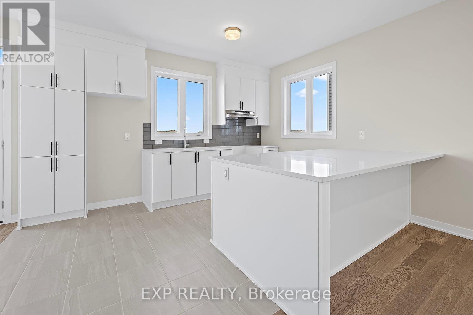 126 Beebalm Crescent, Ottawa, Ontario  K2J 7G6 - Photo 5 - X12412238