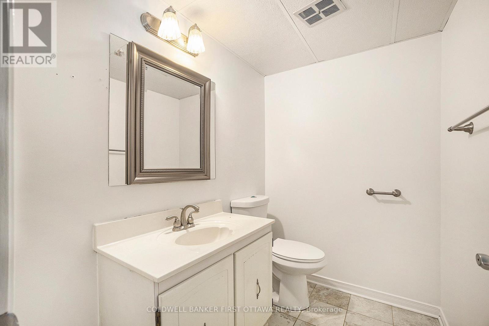 27 Ariel Court, Ottawa, Ontario  K2H 8J1 - Photo 13 - X12412266