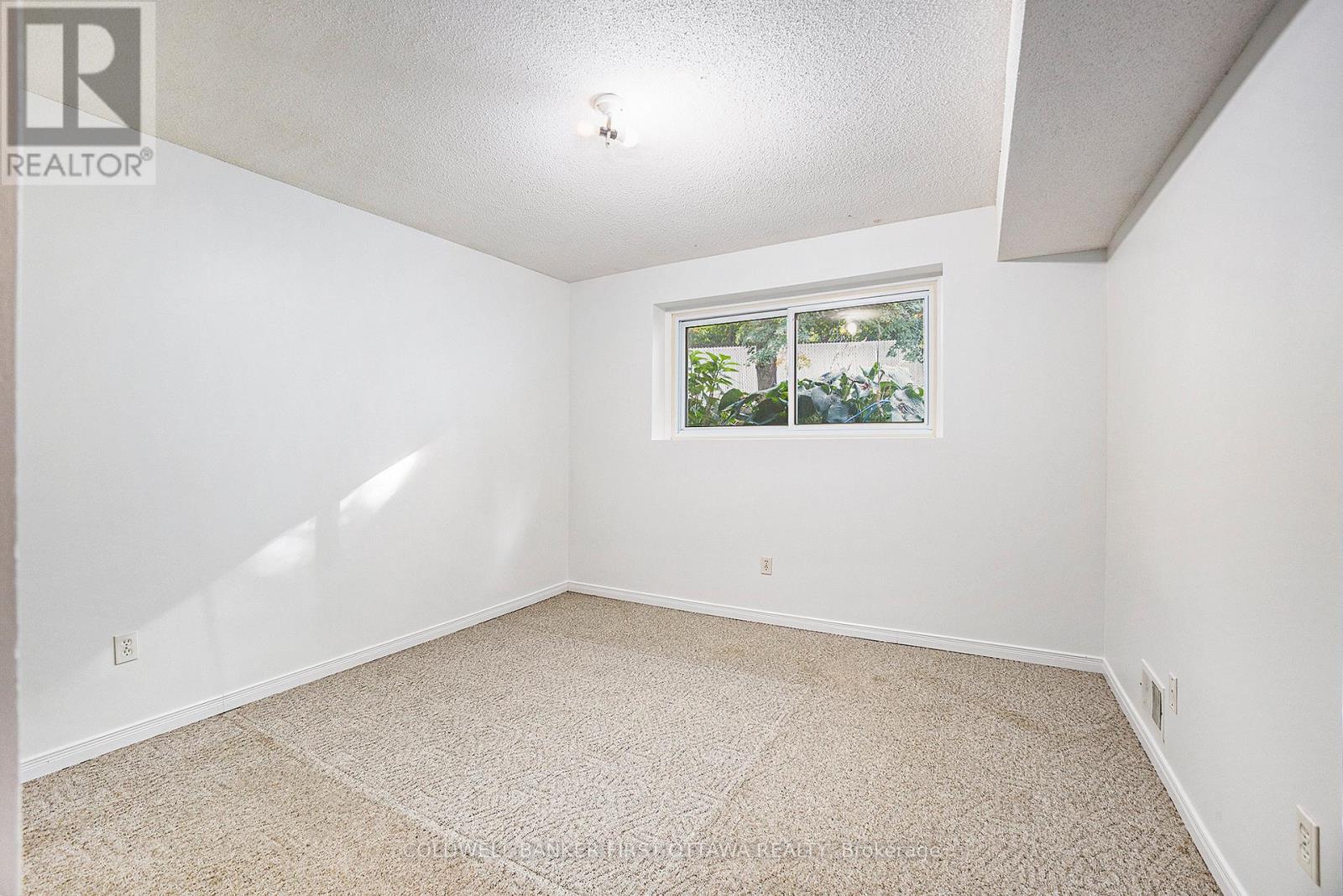 27 Ariel Court, Ottawa, Ontario  K2H 8J1 - Photo 14 - X12412266
