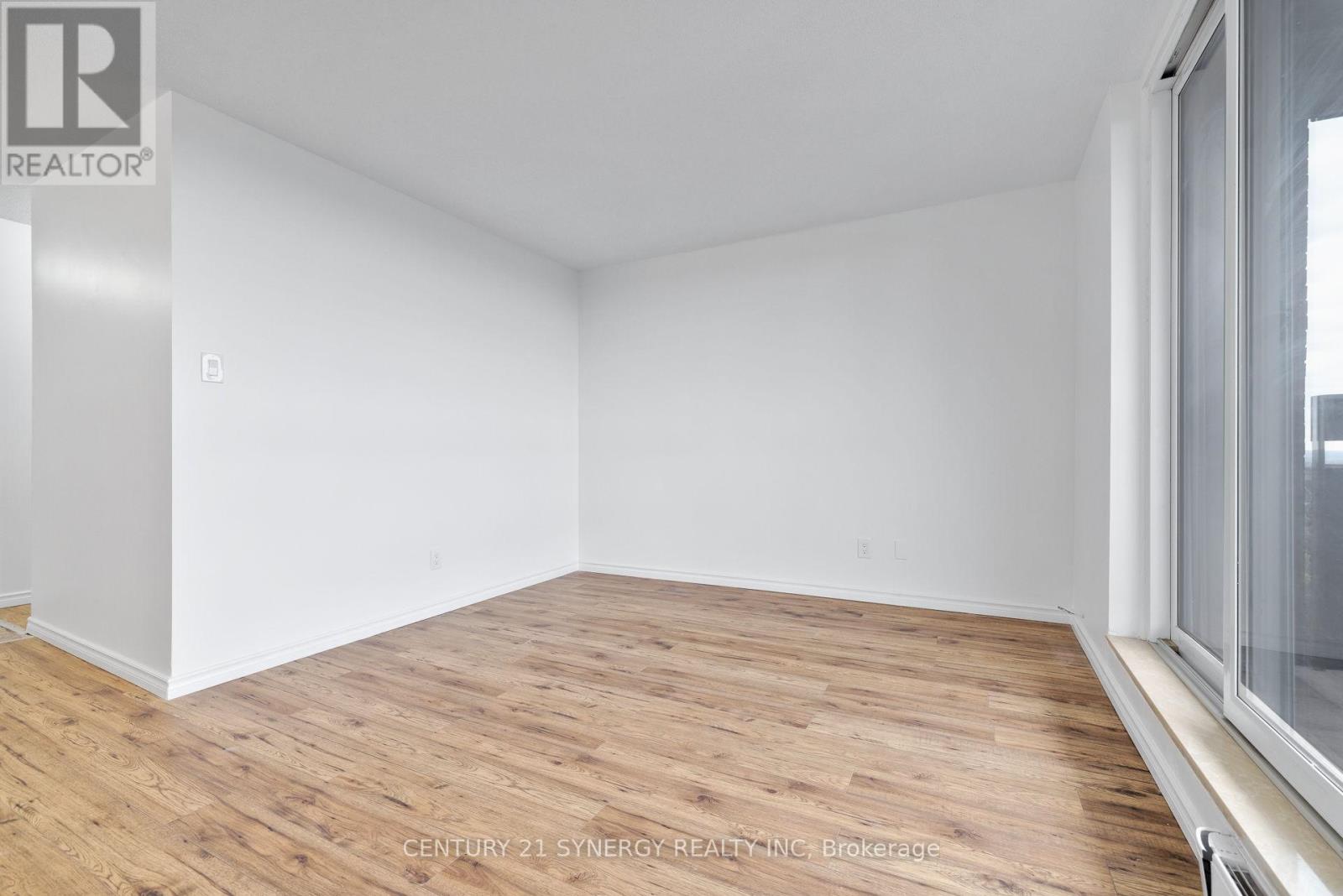 1410 - 2020 Jasmine Crescent, Ottawa, Ontario  K1J 8K5 - Photo 12 - X12412288