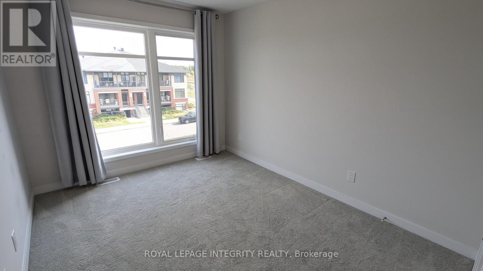 76 Franchise Private, Ottawa, Ontario  K2V 0S6 - Photo 16 - X12412324
