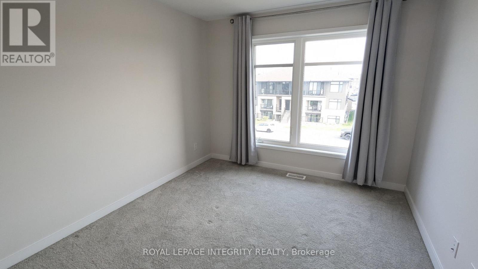 76 Franchise Private, Ottawa, Ontario  K2V 0S6 - Photo 19 - X12412324