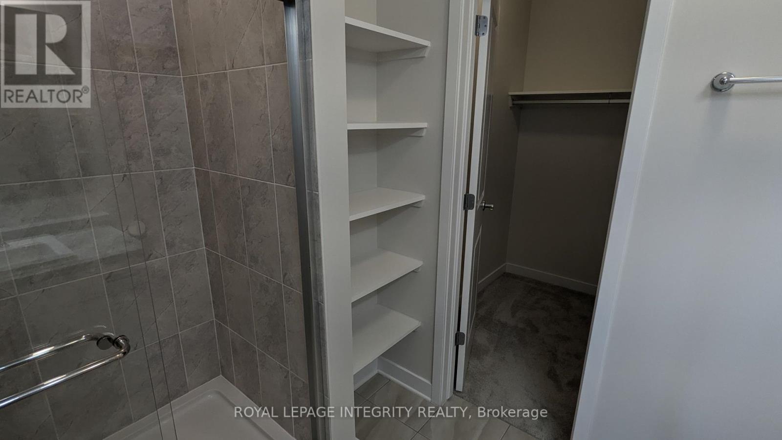 76 Franchise Private, Ottawa, Ontario  K2V 0S6 - Photo 22 - X12412324