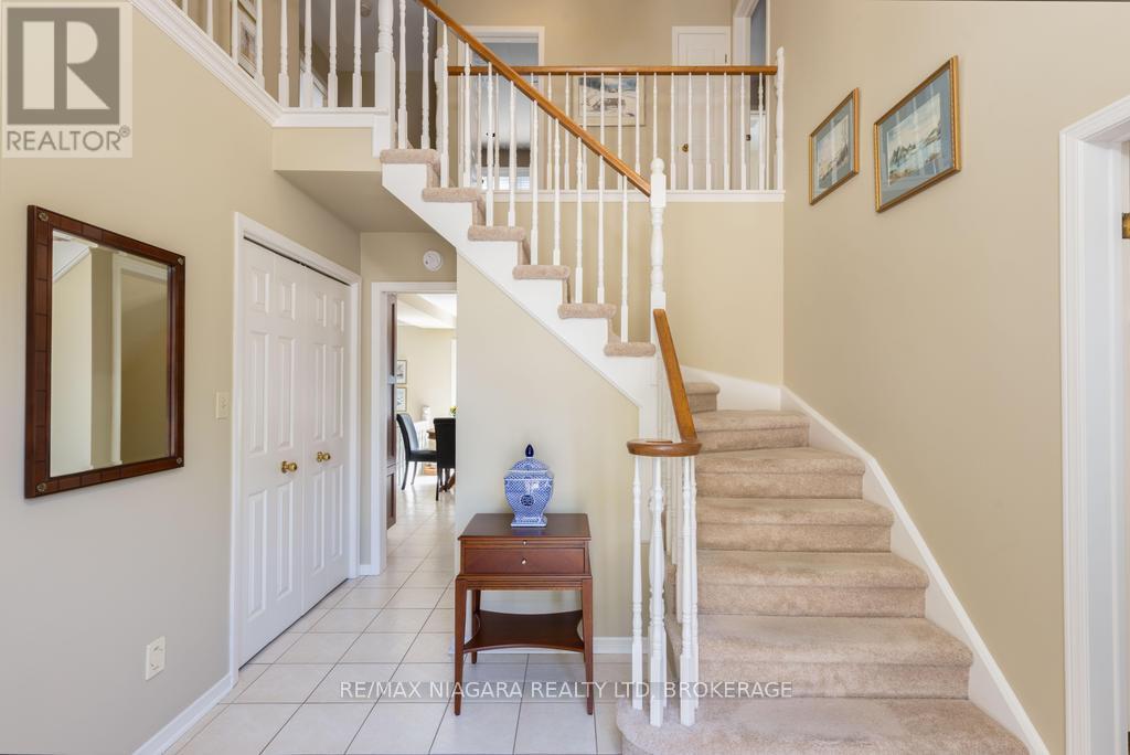Property at 24 GOLDEN BOULEVARD image 3