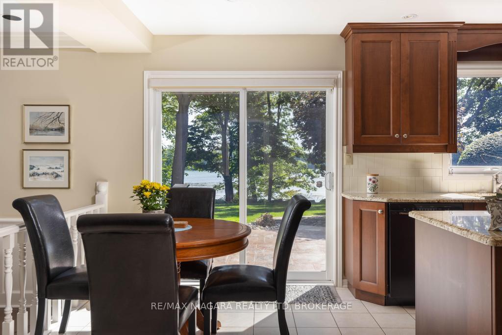 Property at 24 GOLDEN BOULEVARD image 4