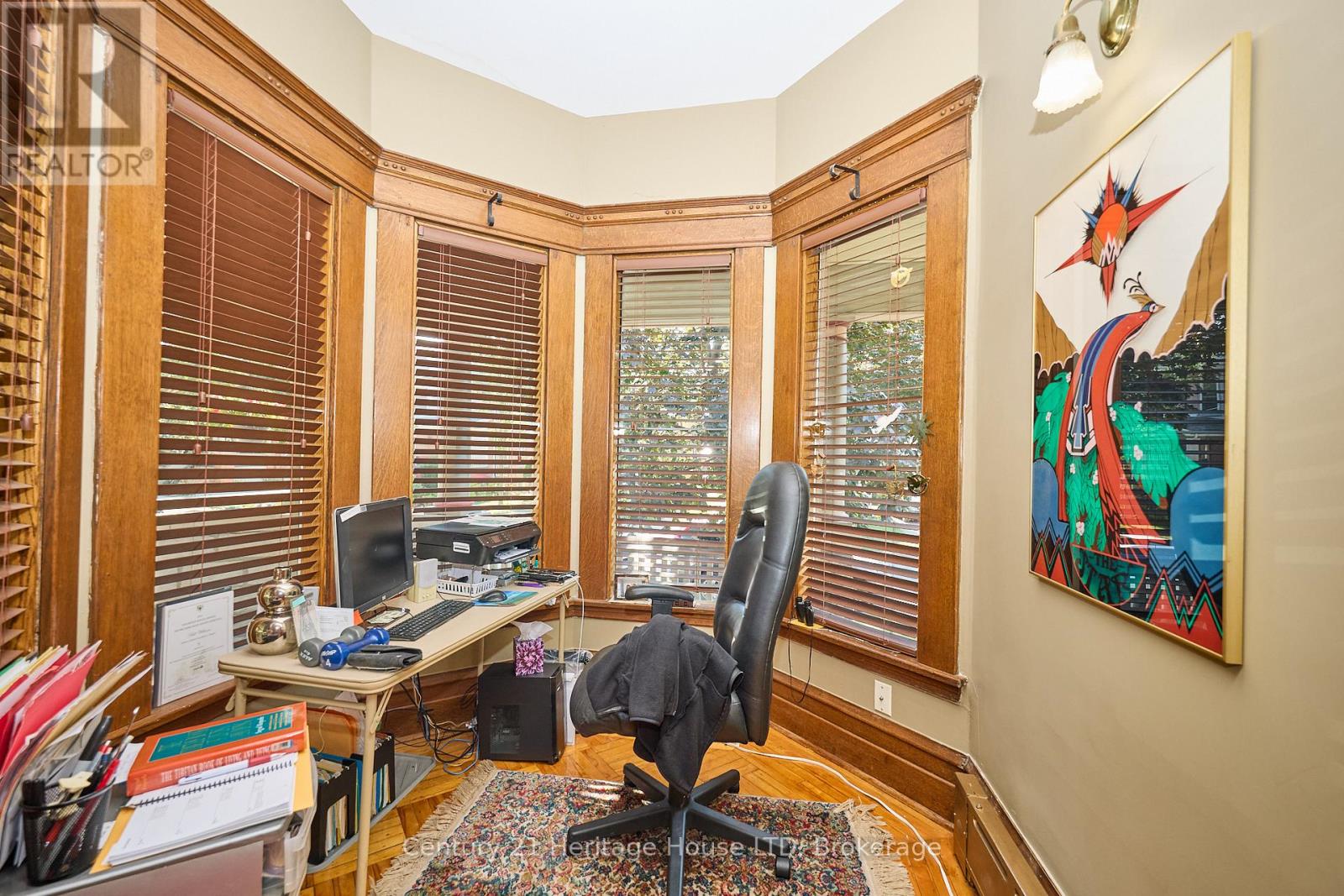 8 Montebello Place, St. Catharines, Ontario  L2R 6B6 - Photo 21 - X12412228