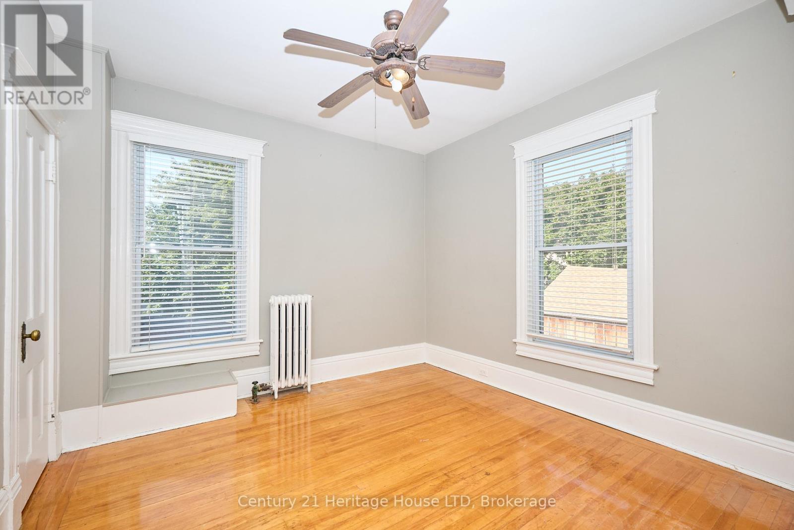 8 Montebello Place, St. Catharines, Ontario  L2R 6B6 - Photo 30 - X12412228