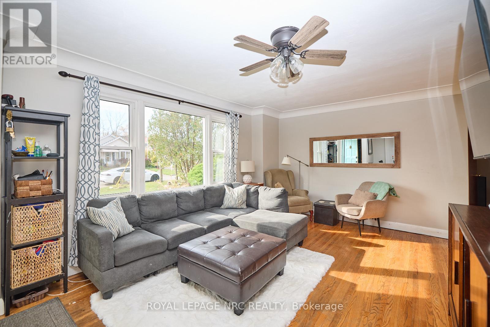 5079 Park Avenue, Lincoln, Ontario  L3J 0H9 - Photo 13 - X12412272