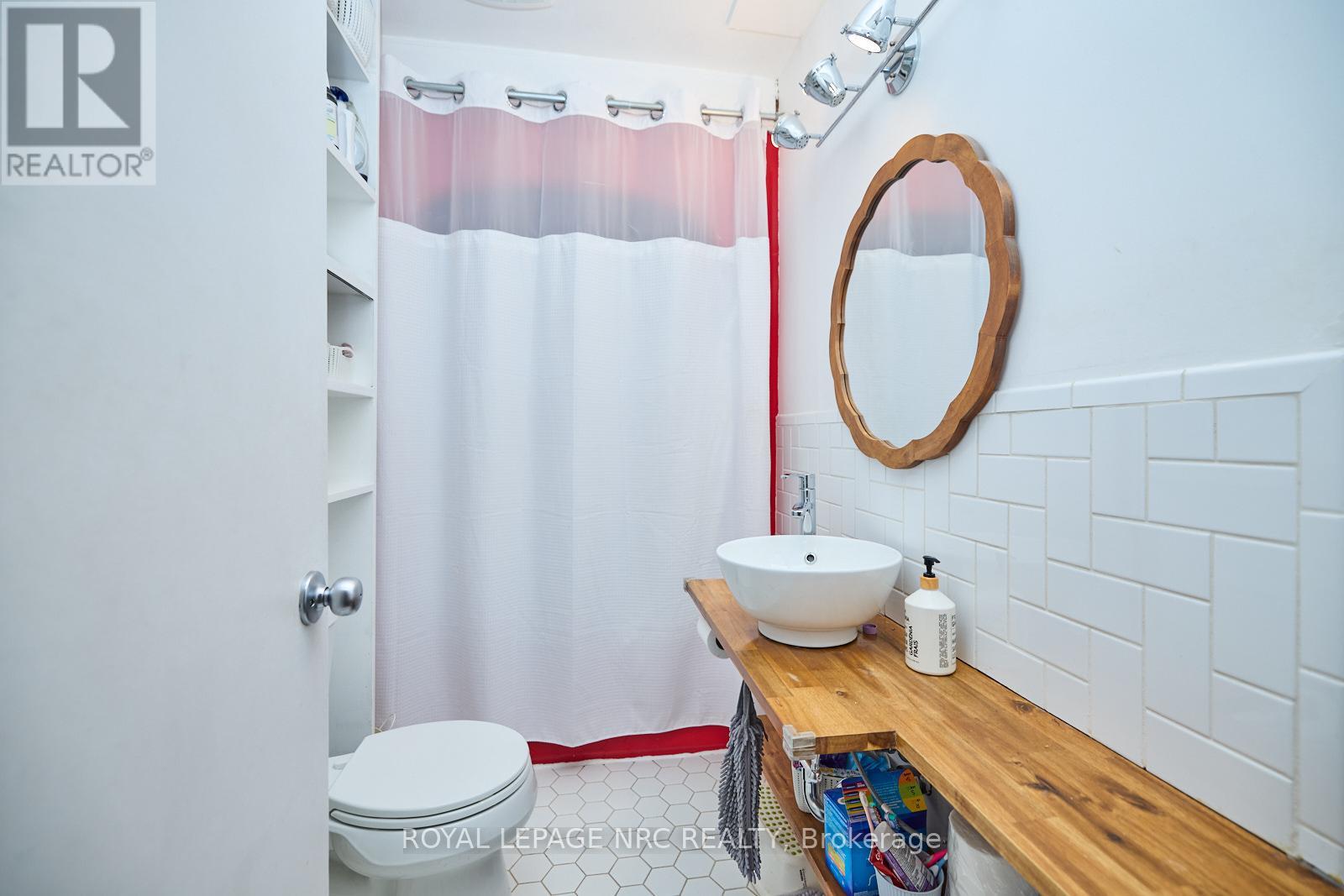 5079 Park Avenue, Lincoln, Ontario  L3J 0H9 - Photo 20 - X12412272