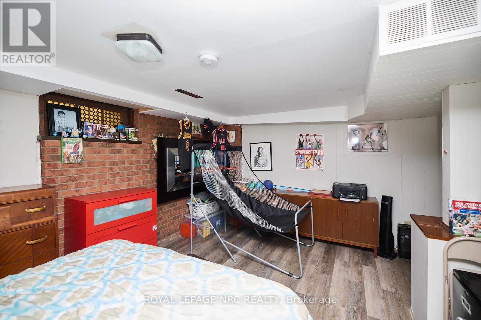 5079 Park Avenue, Lincoln, Ontario  L3J 0H9 - Photo 27 - X12412272