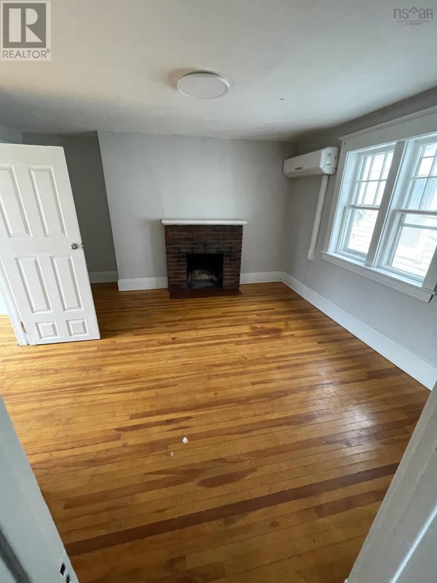 27 Pleasant Street, Truro, Nova Scotia  B2N 3R5 - Photo 4 - 202507895