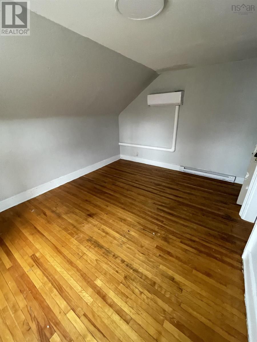 27 Pleasant Street, Truro, Nova Scotia  B2N 3R5 - Photo 5 - 202507895