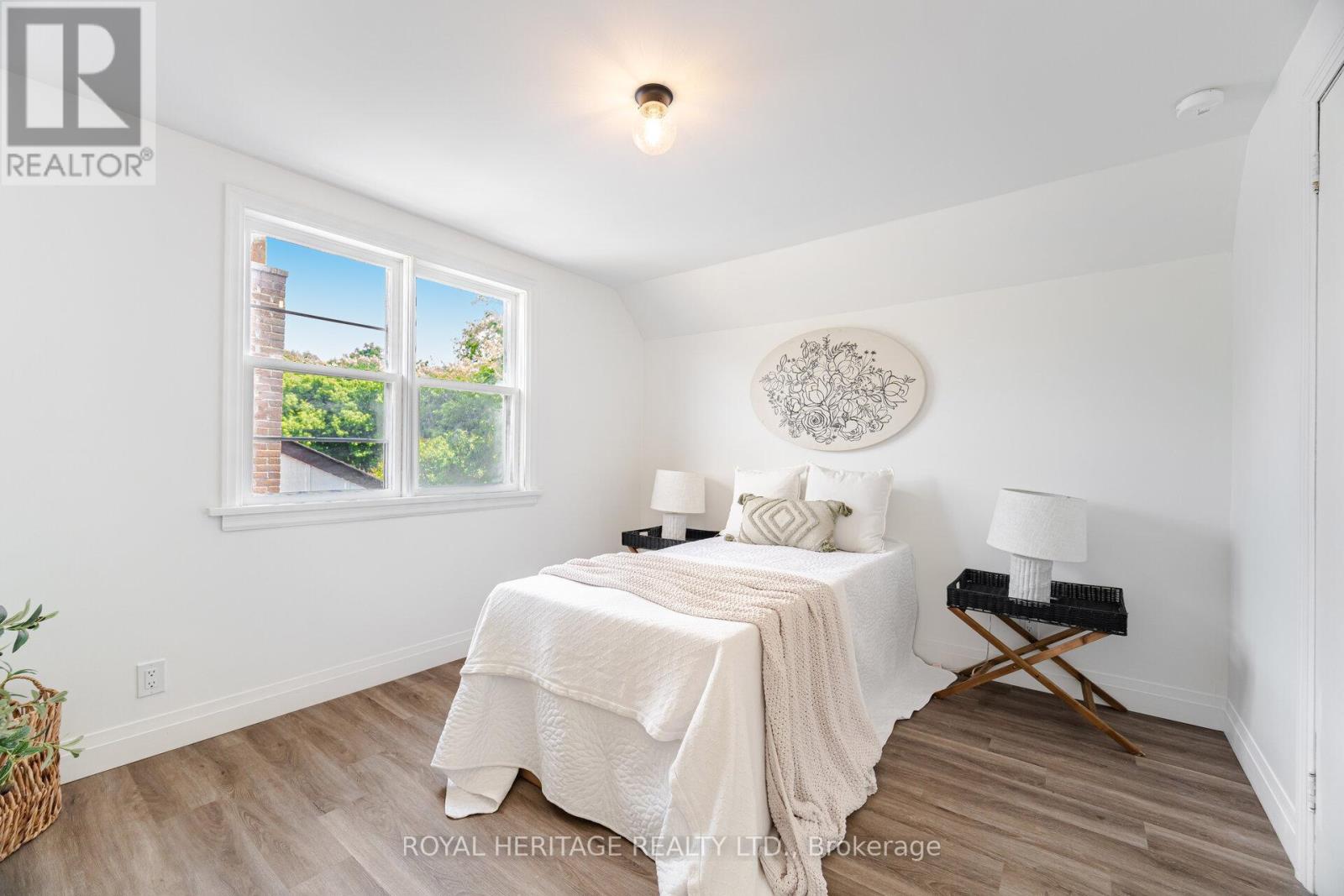 241 Marquette Avenue, Oshawa, Ontario  L1J 1W3 - Photo 14 - E12412273