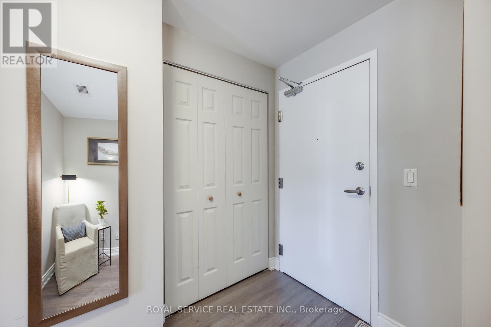 220 - 21 Brookhouse Drive, Clarington, Ontario  L1B 1N8 - Photo 12 - E12412289
