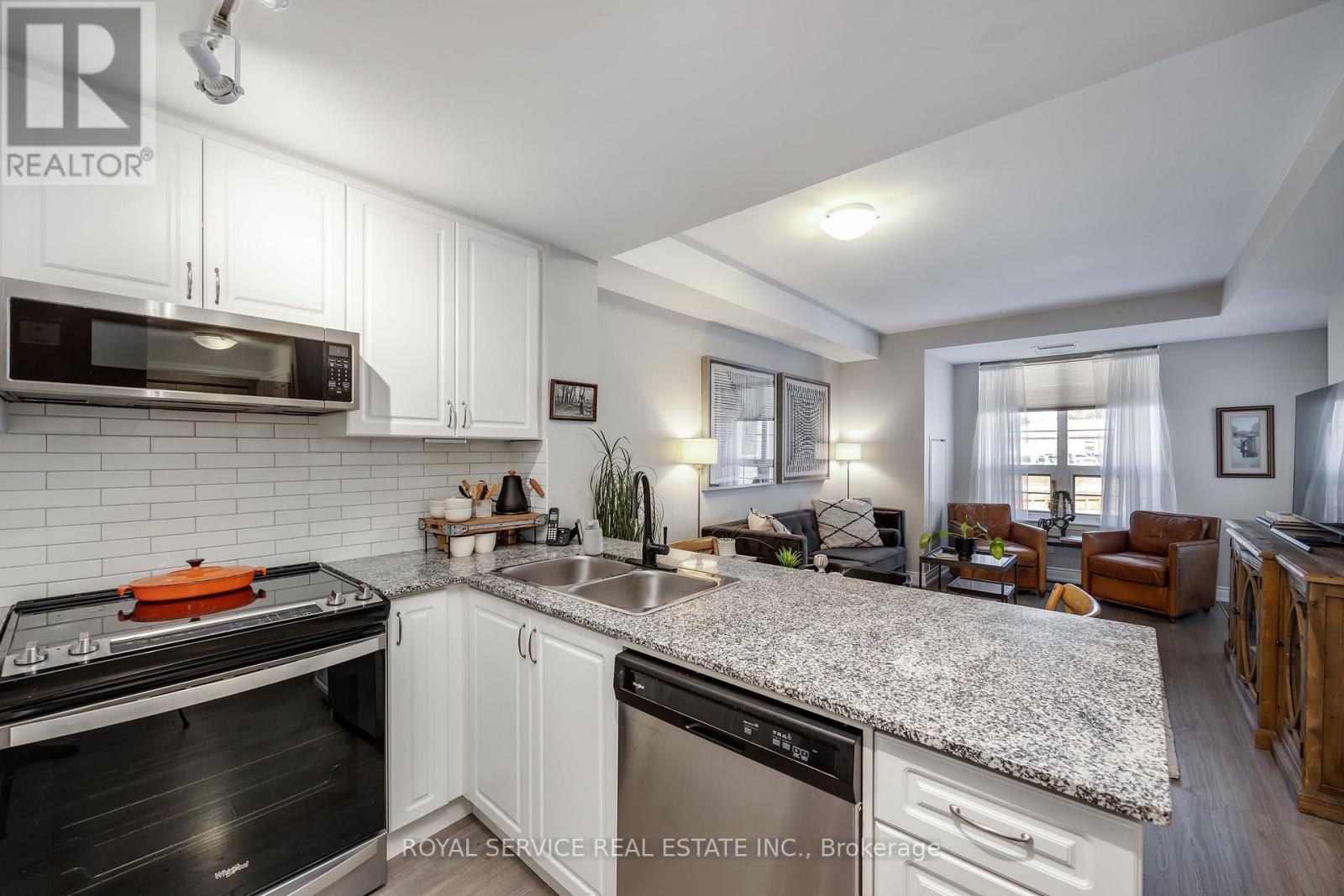 220 - 21 Brookhouse Drive, Clarington, Ontario  L1B 1N8 - Photo 16 - E12412289