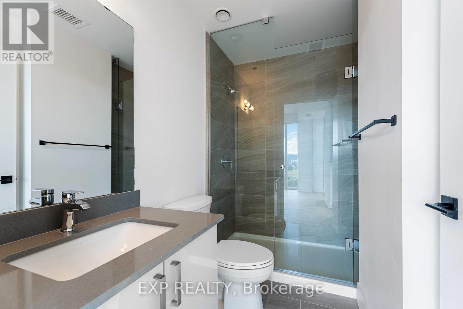 1217 - 2782 Barton St Street E, Hamilton, Ontario  L8E 0L3 - Photo 12 - X12350903