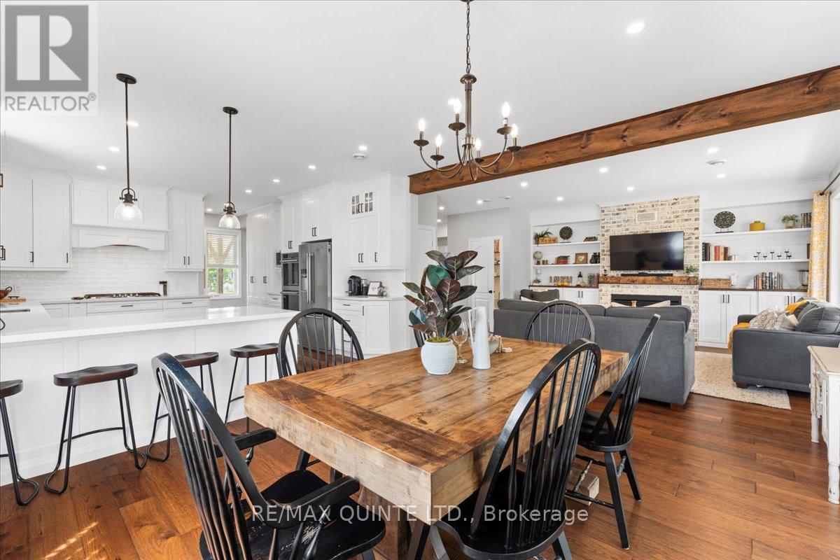 806 Newburgh Road, Stone Mills, Ontario  K7R 3L2 - Photo 10 - X12412315