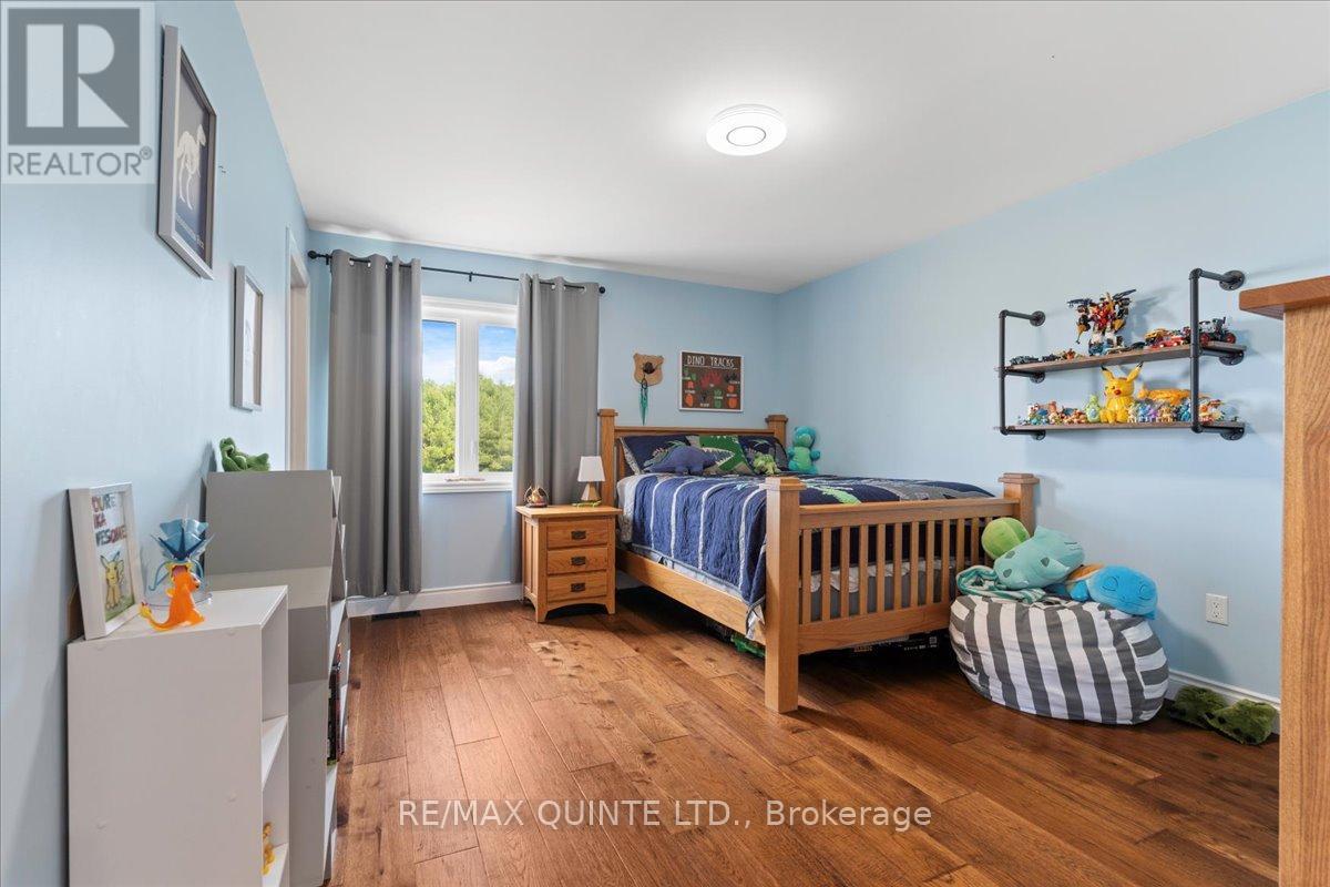 806 Newburgh Road, Stone Mills, Ontario  K7R 3L2 - Photo 31 - X12412315