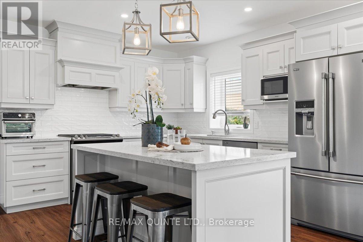 806 Newburgh Road, Stone Mills, Ontario  K7R 3L2 - Photo 36 - X12412315