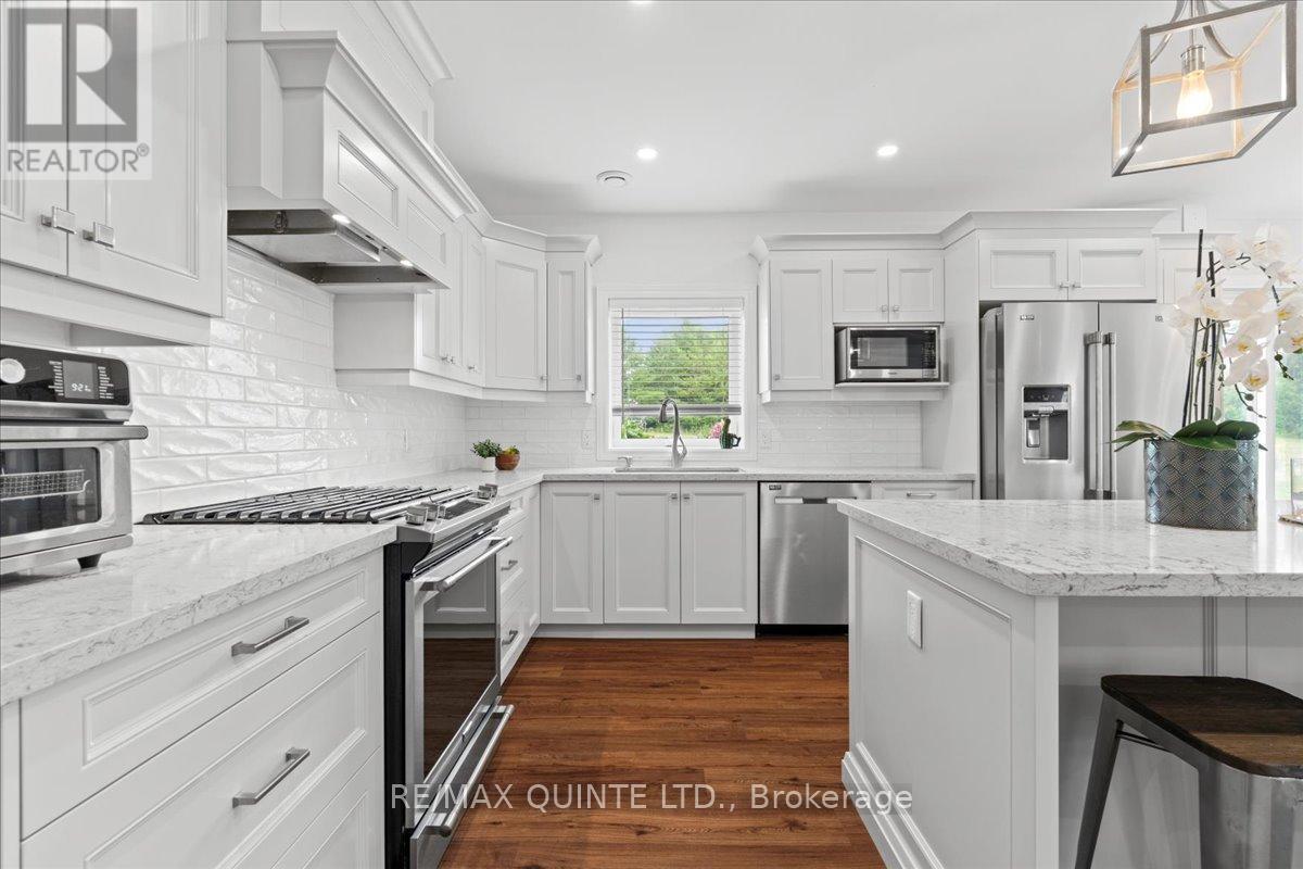 806 Newburgh Road, Stone Mills, Ontario  K7R 3L2 - Photo 37 - X12412315