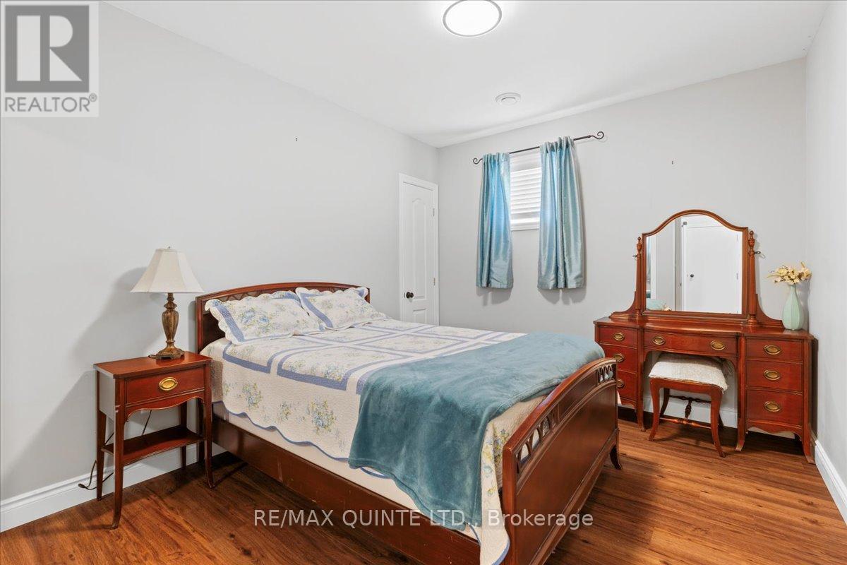 806 Newburgh Road, Stone Mills, Ontario  K7R 3L2 - Photo 44 - X12412315