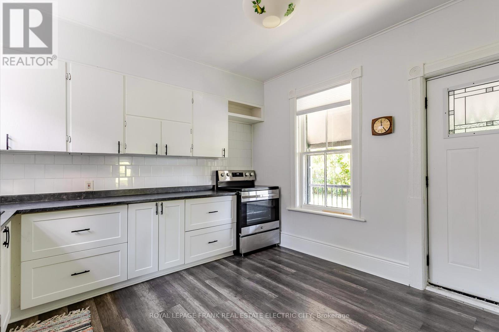 193 Lake Street, Peterborough, Ontario  K9J 2H4 - Photo 19 - X12412338