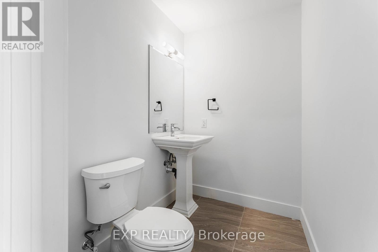 1217 - 2782 Barton St Street E, Hamilton, Ontario  L8E 0L3 - Photo 17 - X12350903