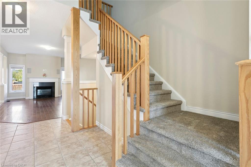 50 Mosaic Drive, Waterdown, Ontario  L8B 0V5 - Photo 6 - 40771175