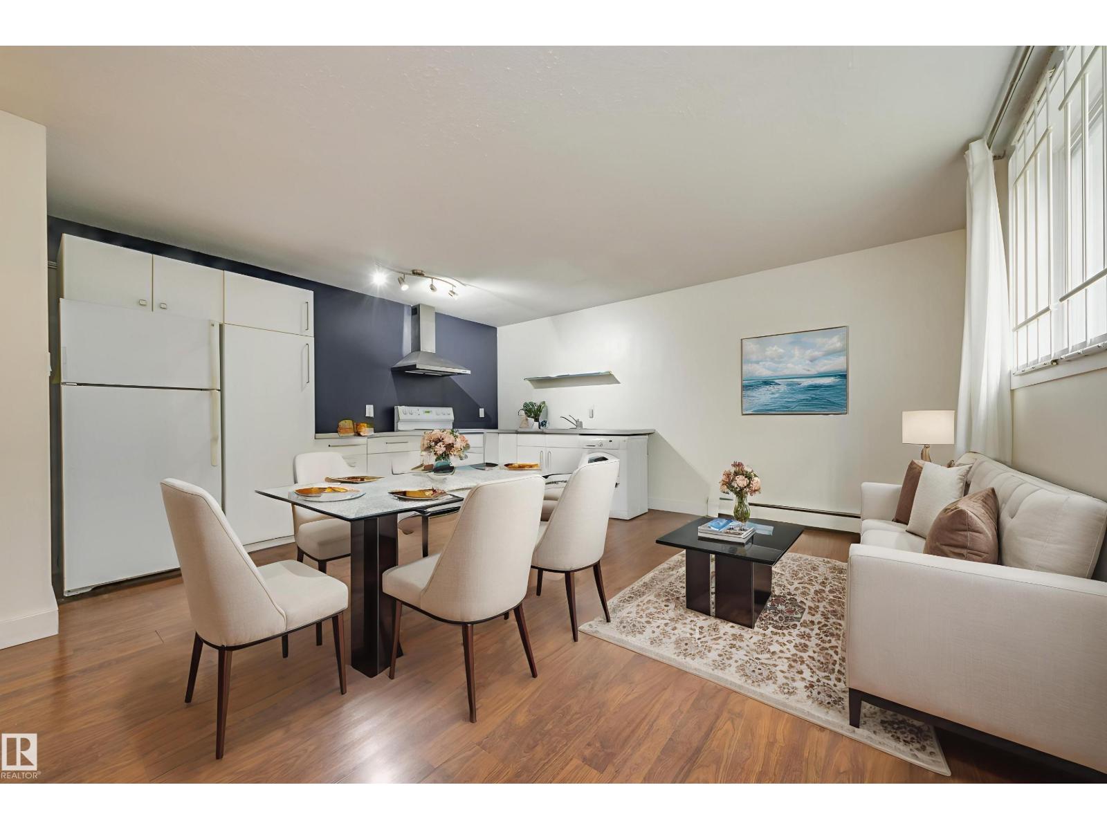 #5 10015 83 Av Nw, Edmonton, Alberta  T6E 2C3 - Photo 1 - E4458323