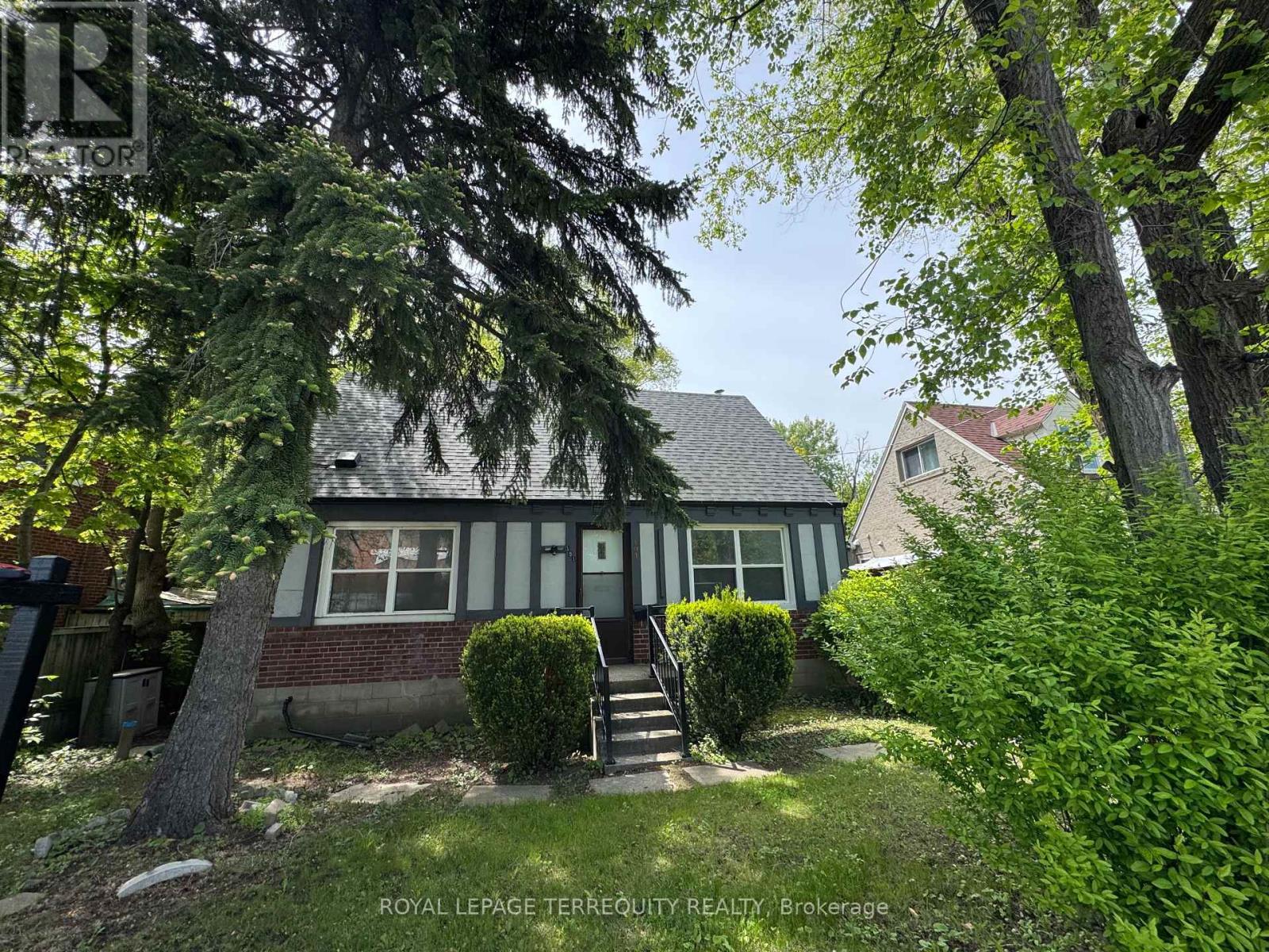 191 Finch Avenue W, Toronto, Ontario  M2R 1M2 - Photo 2 - C12412067