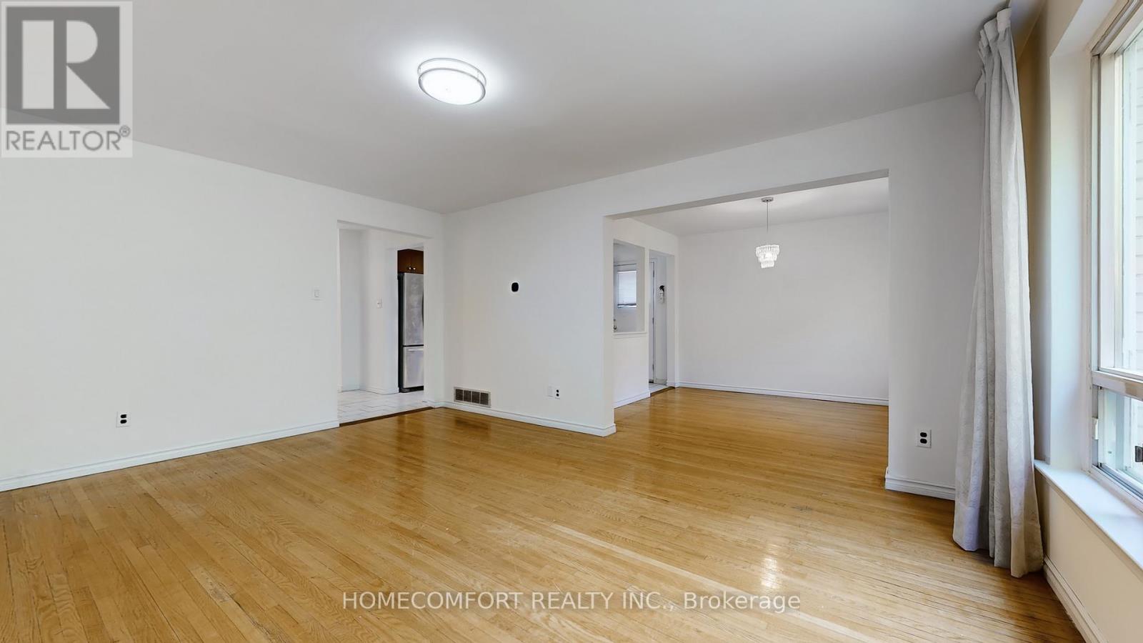 288 Woodsworth Road, Toronto (St. Andrew-Windfields), Ontario  M2L 2T6 - Photo 7 - C12412088
